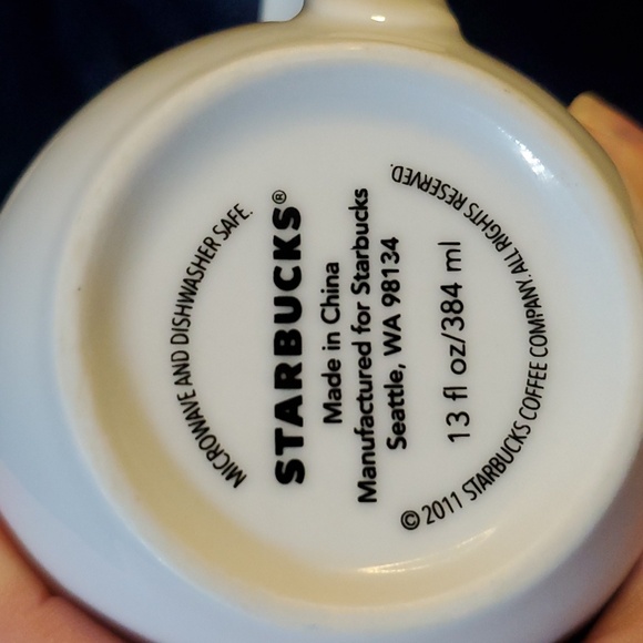 2011 Starbucks Dove & Mittens Coffee Cup - Picture 4 of 4